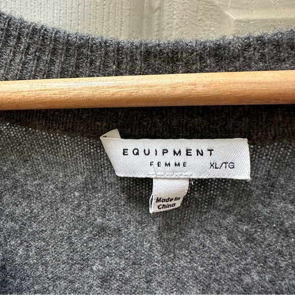 Equipment Gray V-Neck Sweater cashmere XL - Picture 2 of 7